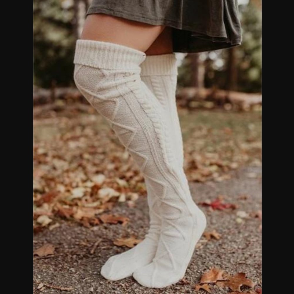 Over the knee knit socks - White